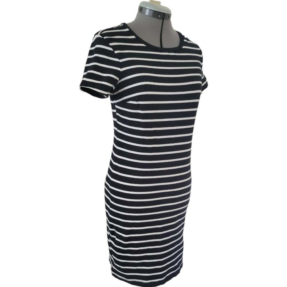 Old Navy Stretch Fit Striped Short Sleeved Dress Size Small Black White